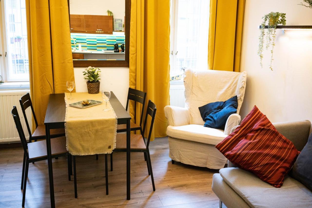 Free Parking Chain Bridge 4ppl, 2bdrm, Wifi, Smart Tv, Ac Budapesta