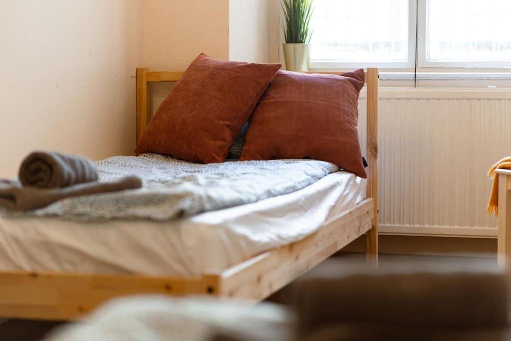 Free Parking Chain Bridge 4ppl, 2bdrm, Wifi, Smart Tv, Ac Apartment *