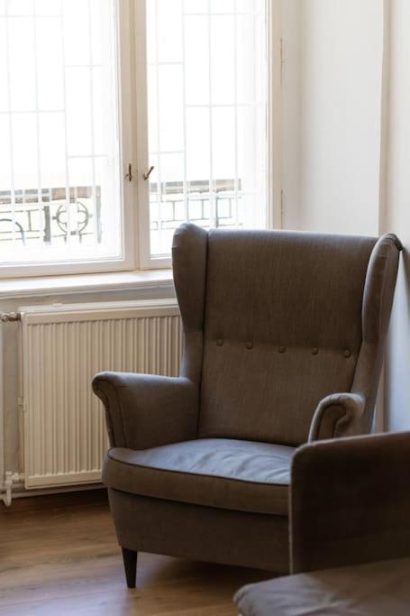 Free Parking Chain Bridge 4ppl, 2bdrm, Wifi, Smart Tv, Ac Apartment